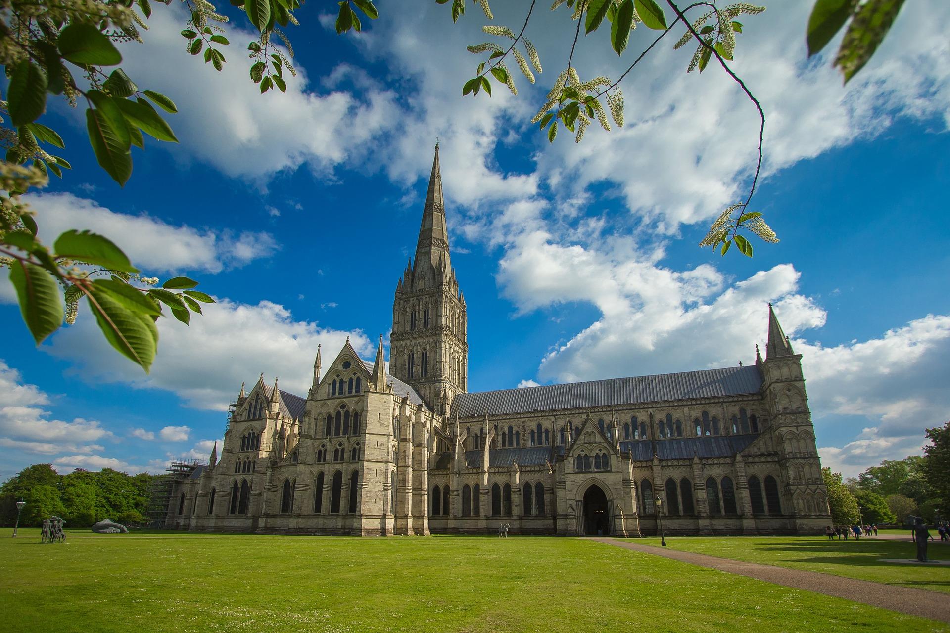 Salisbury Cathedral.jpg
